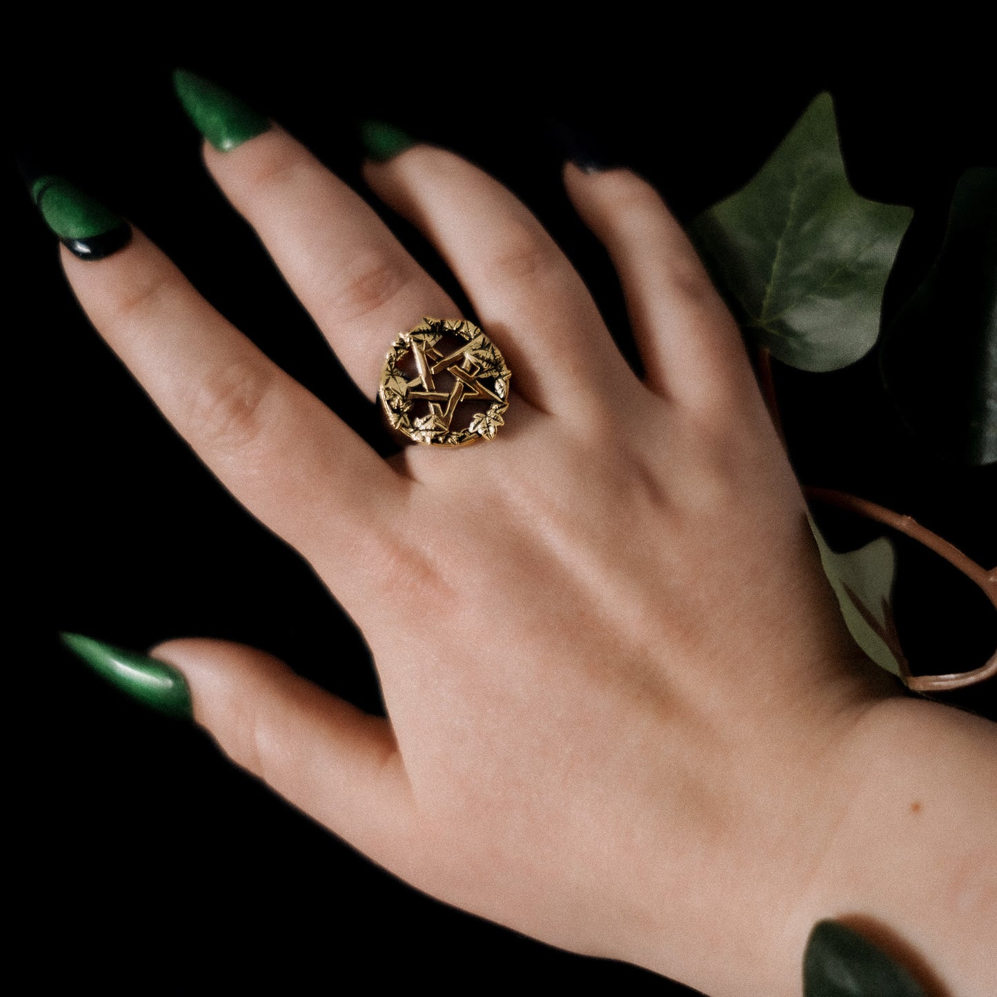 Gold Green Witch Pentacle Ring Mysticum Luna