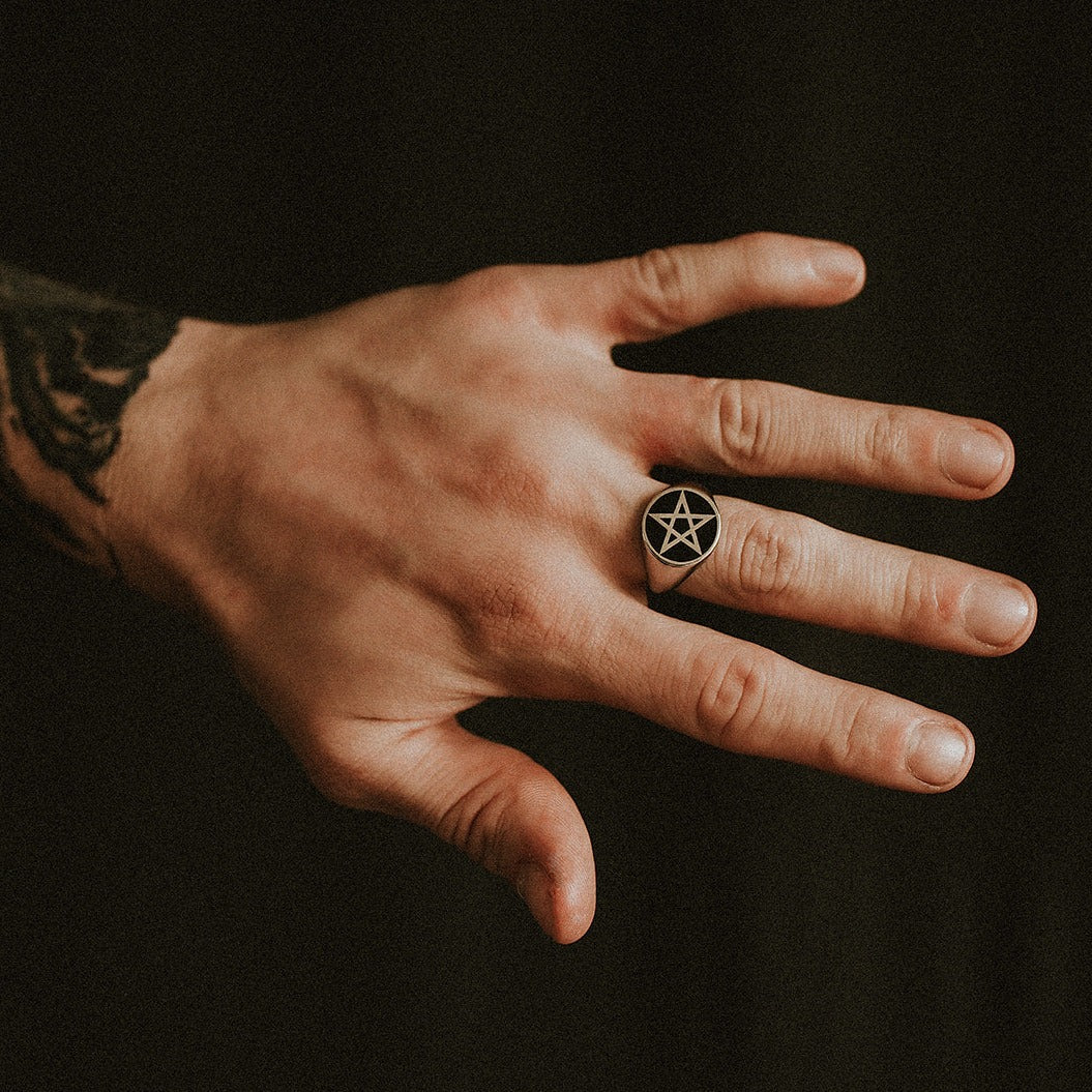 Gold Pentagram Signet Ring Mysticum Luna