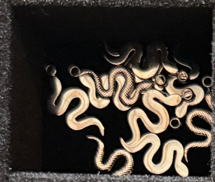 Textured Snake Charm