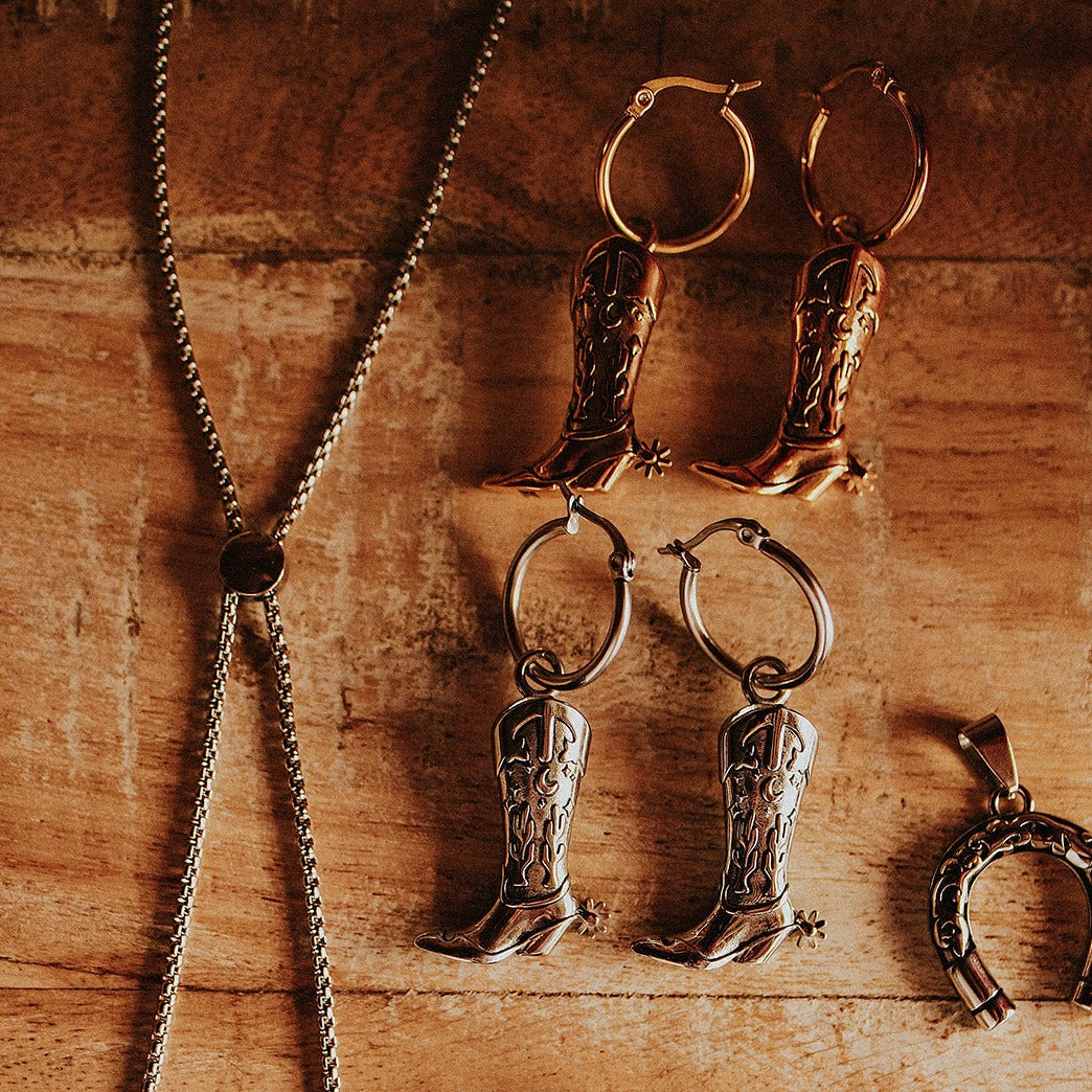 Charm Coven Horseshoe Charm Mysticum Luna