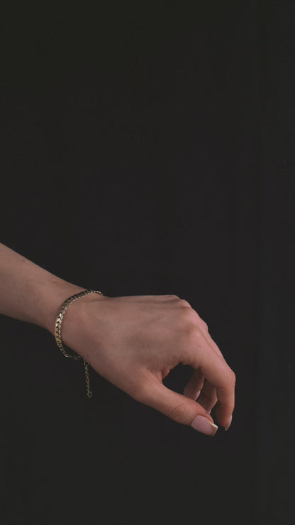 Litha Gold Chain Bracelet