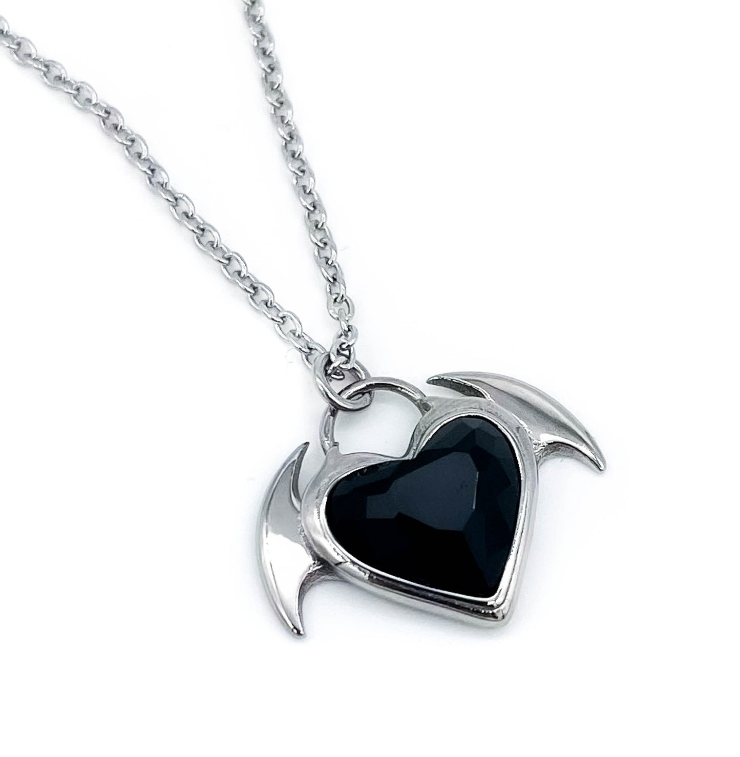 Nocturnal Succubus Heart Pendant Necklace Mysticum Luna