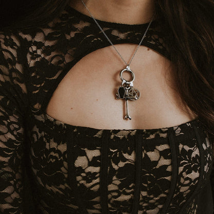 Necklace 1 Mysticum Luna