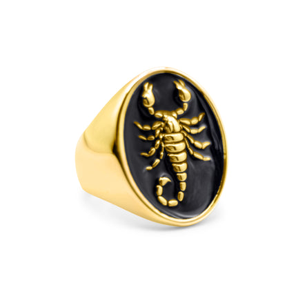 Pincera Scorpion Gold Signet Ring