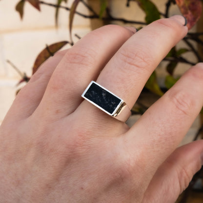 Signet Keepsake Breastmilk & Ashes Memorial Ring