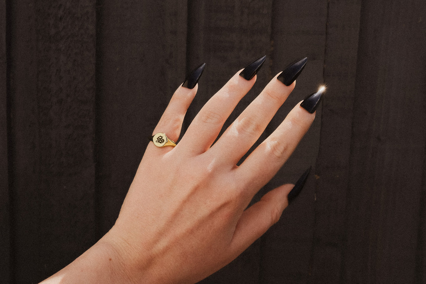 Gold Personalised signet circle Initial Ring