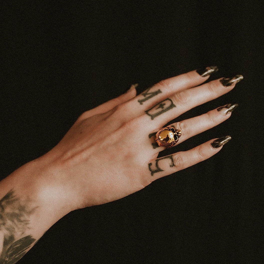 Gold Hel Skull Ring Mysticum Luna