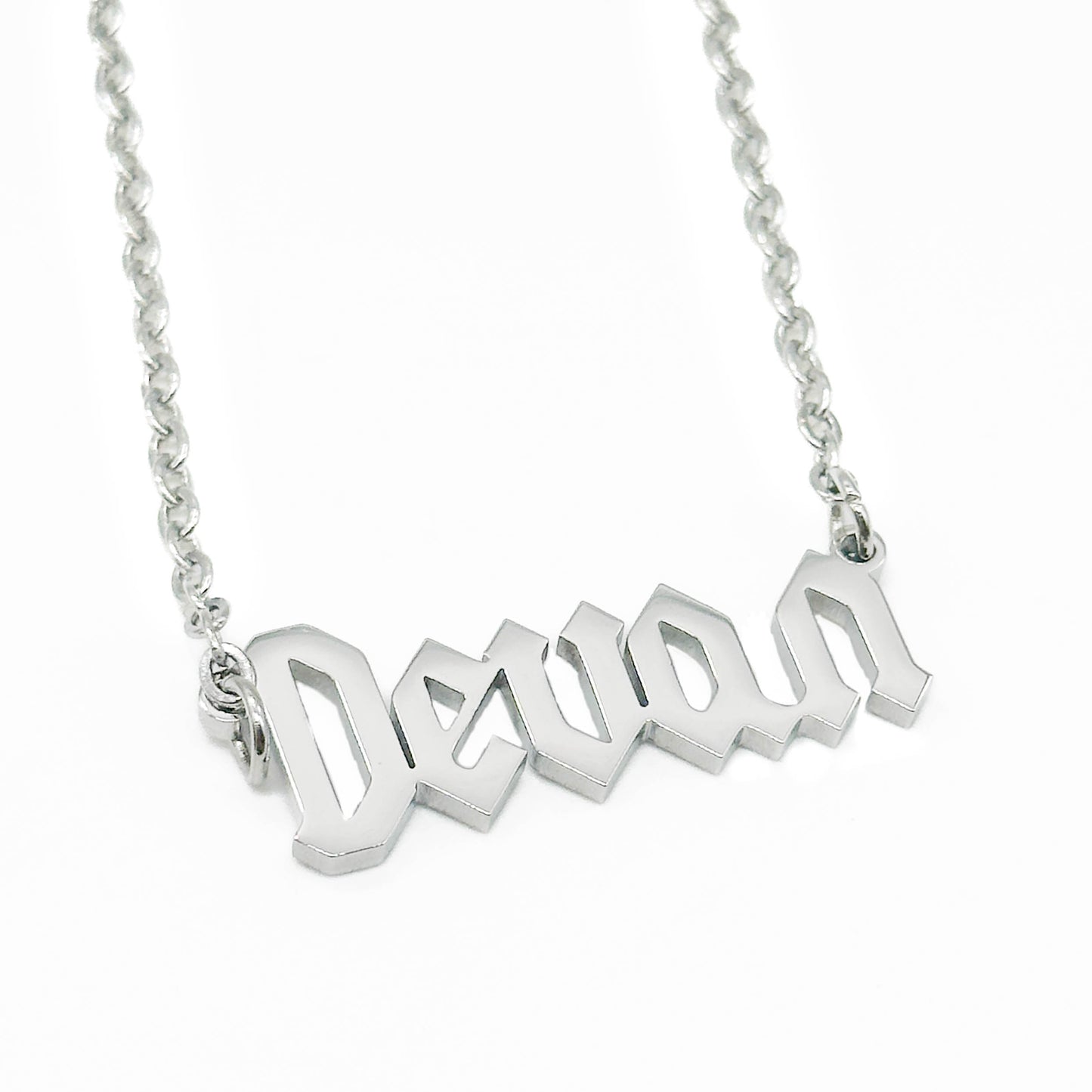 Rock 'N' Roll Personalised Name Necklace mysticumluna2021