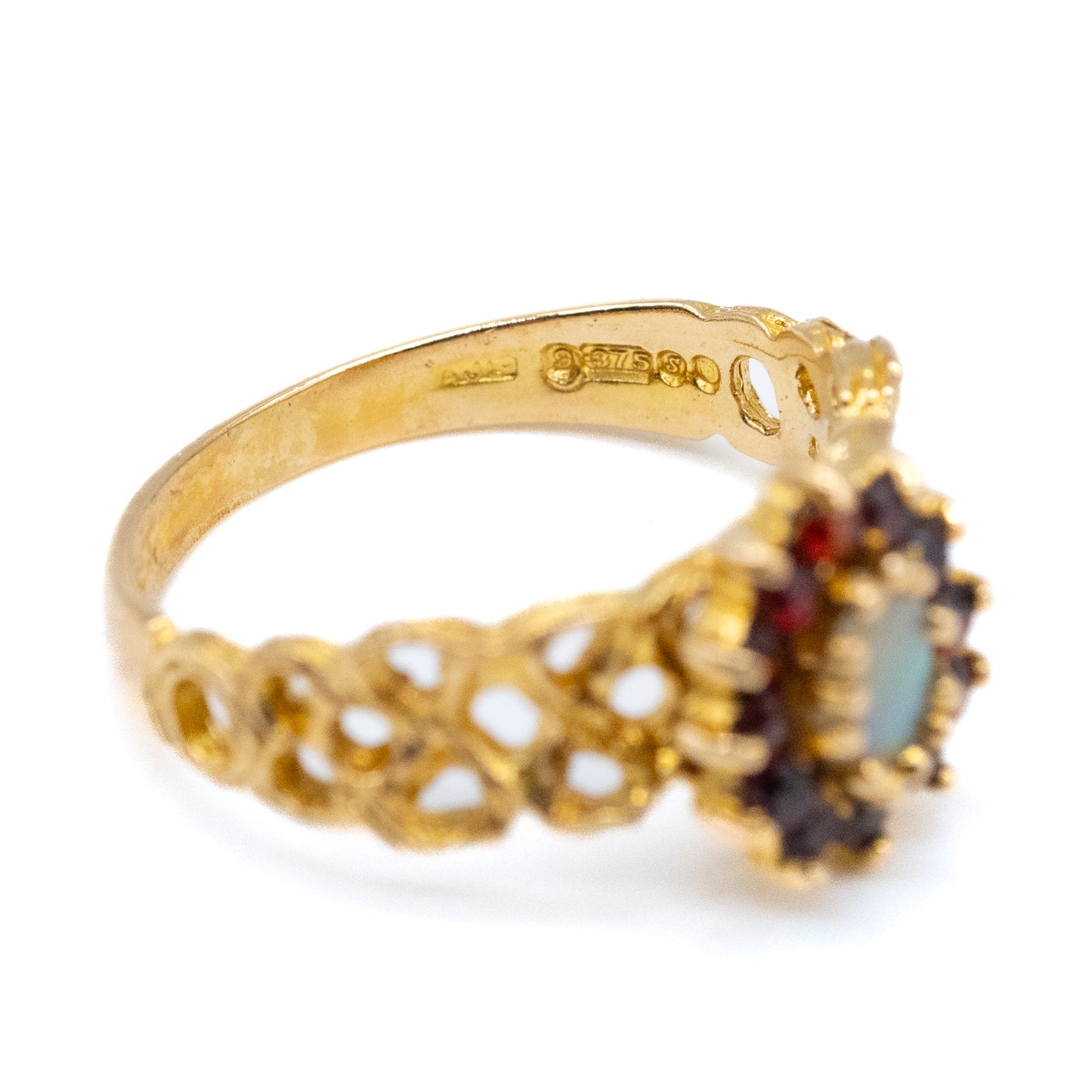 9ct Gold Garnet & Opal Flower Ring - UK O / US 7
