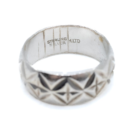 Sterling Silver Chunky Engraved Star Band - Size UK Q / US 8