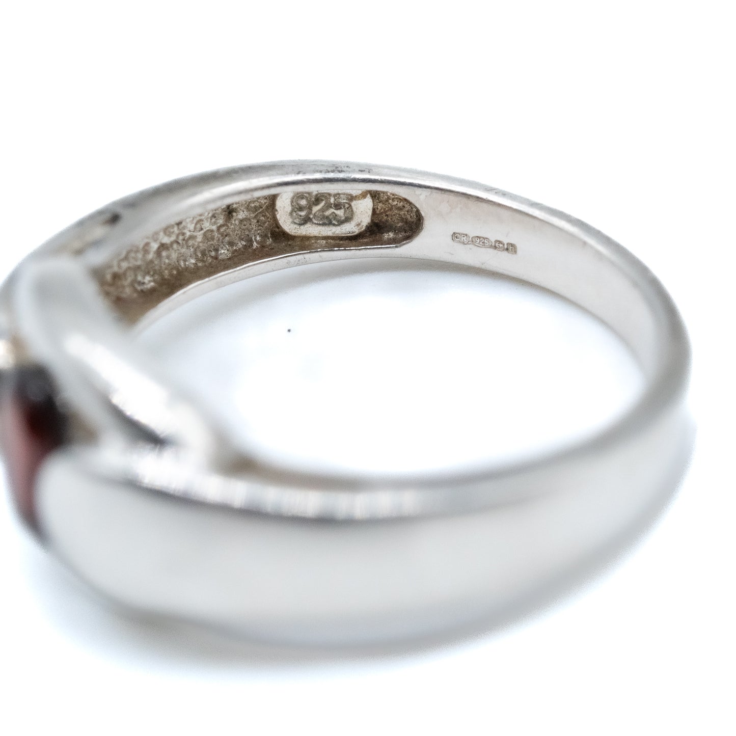 Sterling Silver Garnet Ring - Size UK O / US 7