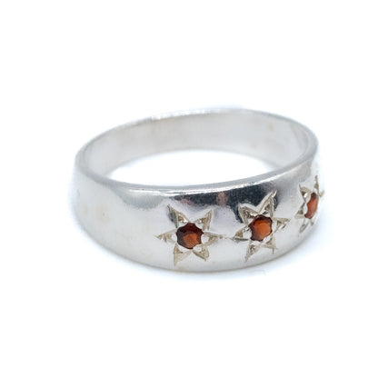 Sterling Silver 3 red Gem Star Set Gypsy Ring - Size UK M / US 6