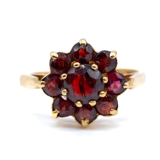9ct Gold Garnet Flower Ring - Size UK N / US 6.5