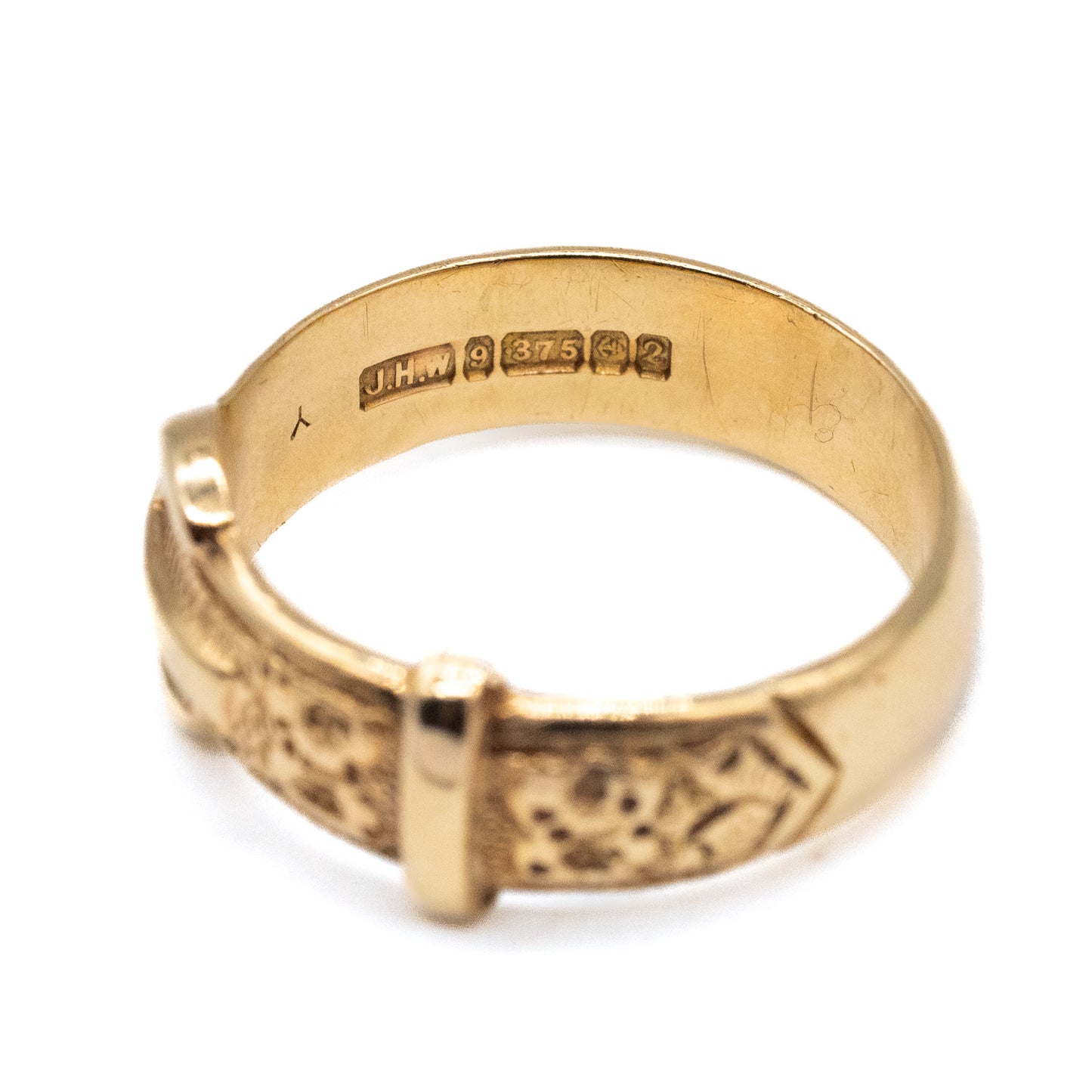 9ct Gold Engraved Patterned Buckle Ring - Size UK W / US 11