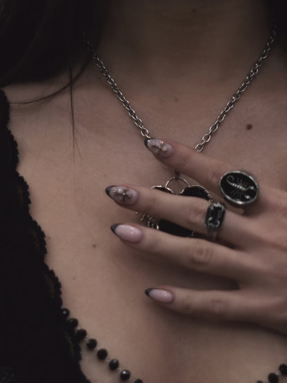 Venin Obscura Scorpion Heart Gold Necklace