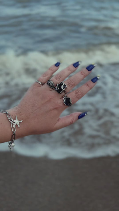 Oceanic Wave Ring
