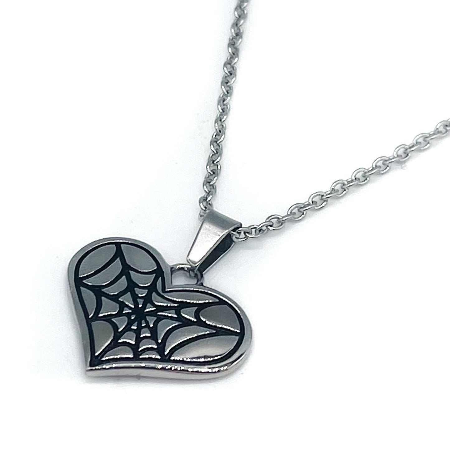 Cobweb Heart Necklace mysticumluna2021